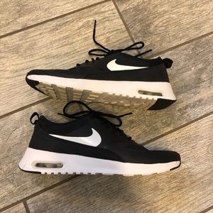 Nike Air Max Thea Size 8.5
